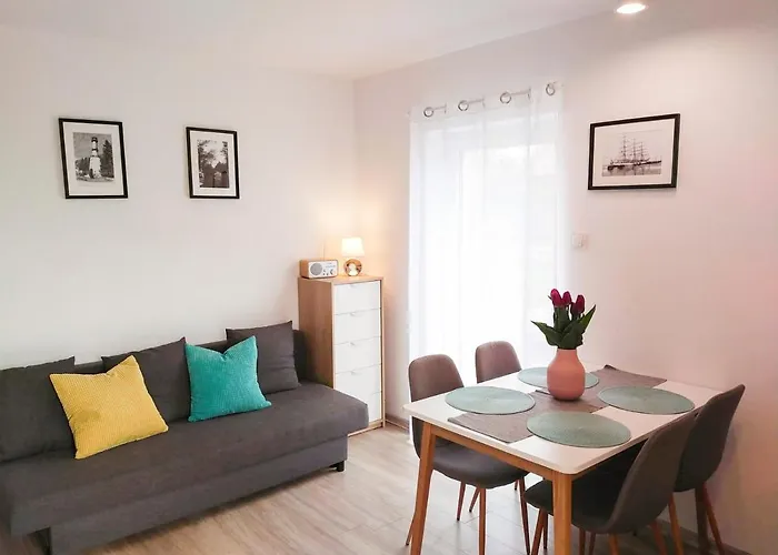 Blekit Przy Jastrzebiej Apartman *