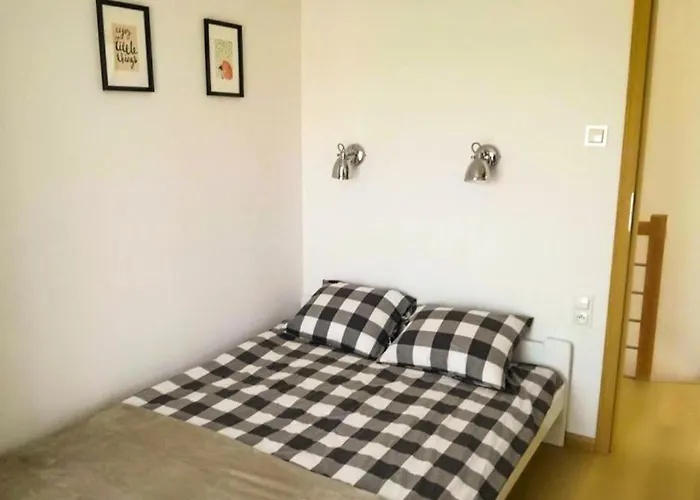 Blekit Przy Jastrzebiej * Mieroszyno