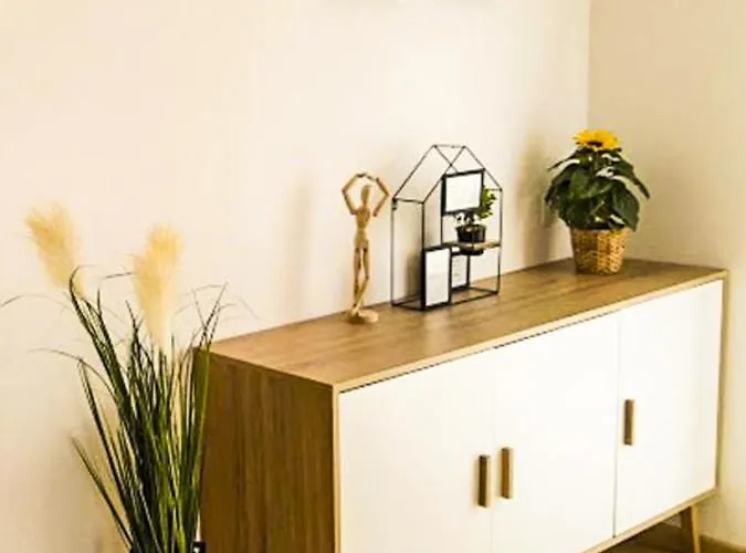 Apartman Blekit Przy Jastrzebiej Mieroszyno