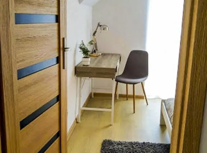 Blekit Przy Jastrzebiej * Mieroszyno