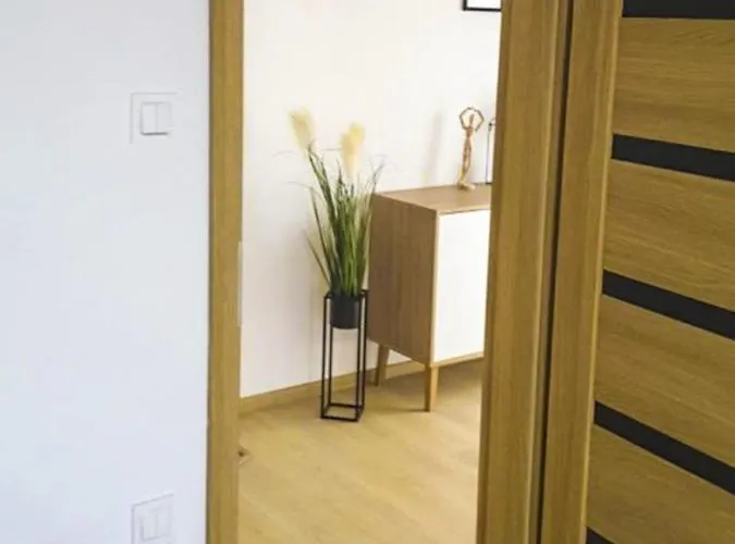 Blekit Przy Jastrzebiej * Mieroszyno